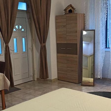 Studio Apartment Nika Free Parking Split Exterior photo